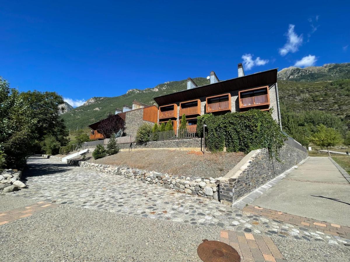 B49 - Bajo Con Jardin Peguera - Villmor Apartment Benasque Exterior foto