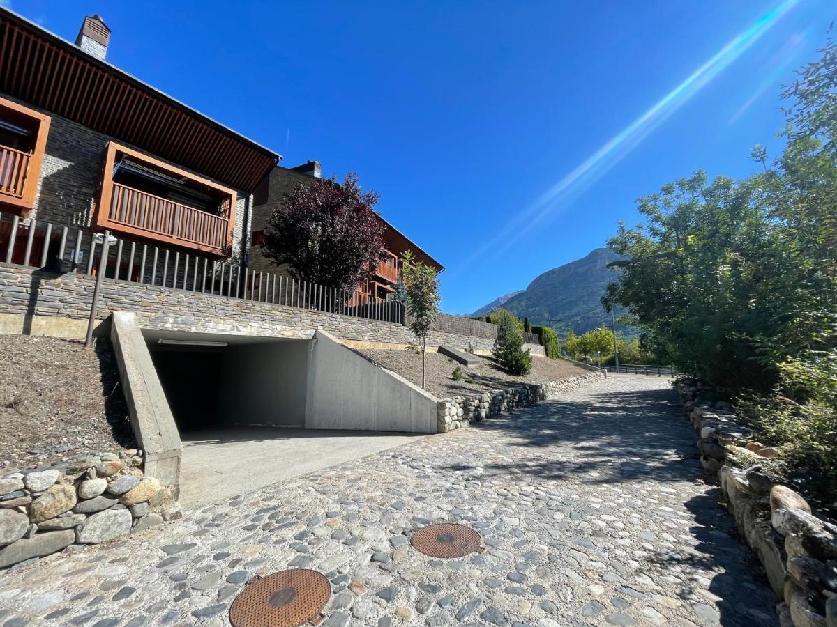 B49 - Bajo Con Jardin Peguera - Villmor Apartment Benasque Exterior foto